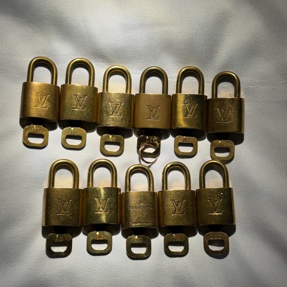 Louis Vuitton Gold Lock and Key Collection - Picture 2 of 6